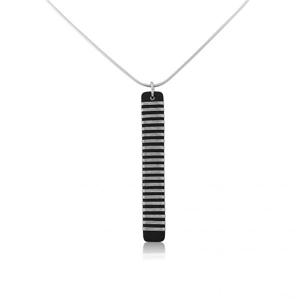 Black porcelain pendant with silver stripe (i)